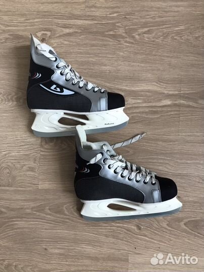 Коньки хоккейные 42-43