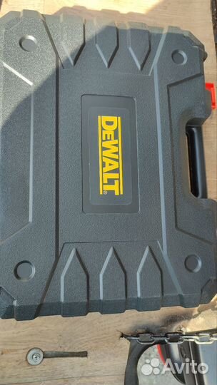 Перфоратор dewalt
