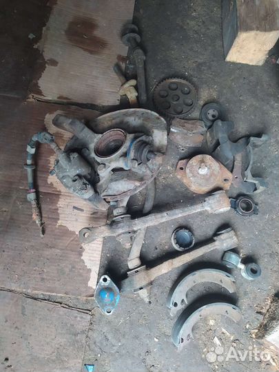 Поворотный кулак, ступица в сборе