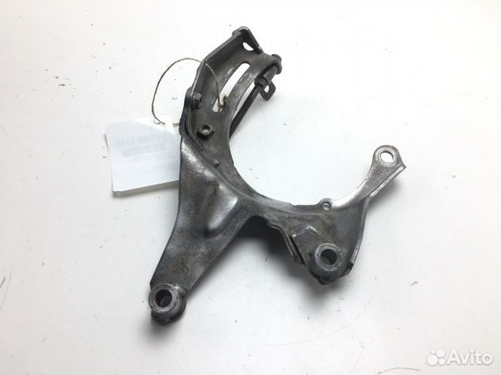 Натяжитель ремня генератора Toyota Windom VCV10