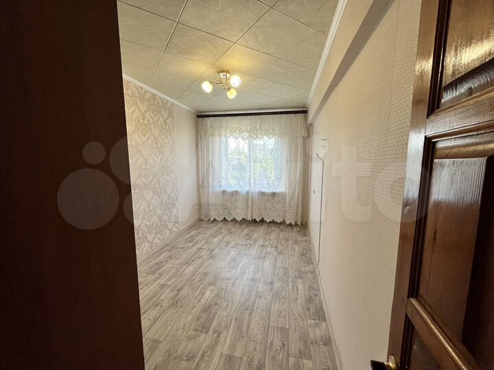 3-к. квартира, 60 м², 4/4 эт.