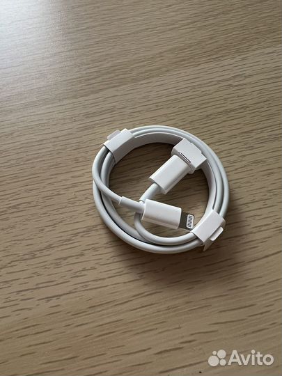 Кабели и зарядные устройства apple