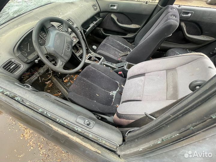 В разборе Honda Accord 5 f18a3 МКПП