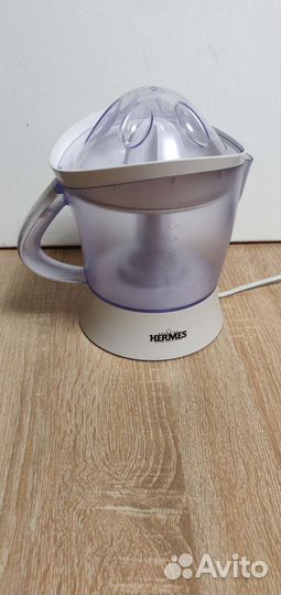 Соковыжималка для цитрусовых Hermes