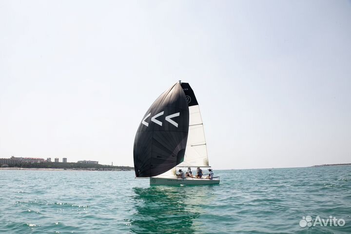 Морские прогулки яхта