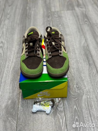 Кроссовки Nike SB Dunk Low