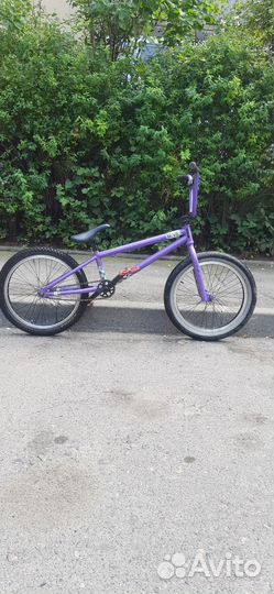 Трюковой велосипед BMX