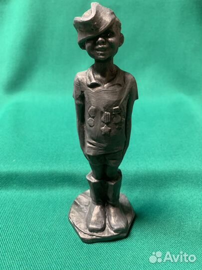 Статуэтка «Сын полка». Силумин