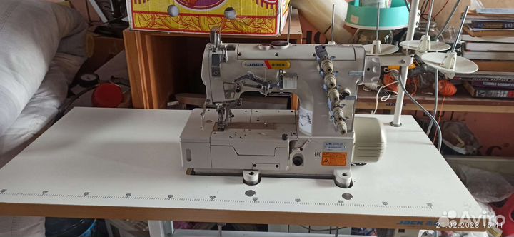 Плоскошовная распошивальная машина промышленная