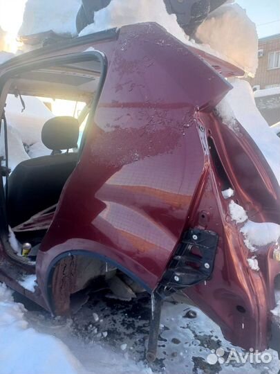 Крыло заднее левое Renault Sandero 1