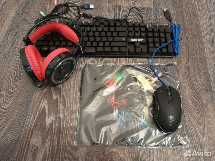 Игровая клавиатура и мышка