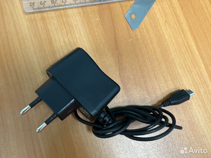 Зарядное устройство micro USB