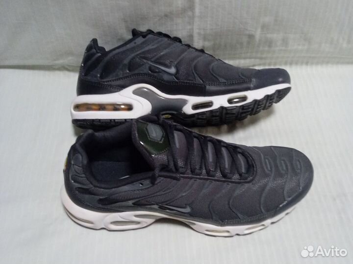 Кроссовки Nike Air Max Plus Оригинал (43.5)