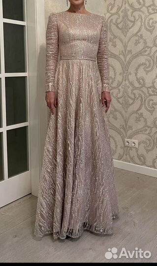 Вечернее платье