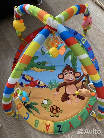 Детский развивающий коврик с дугами
