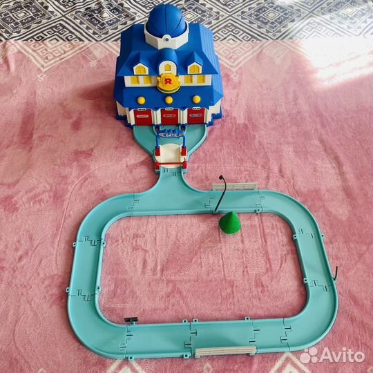 Робокар Поли