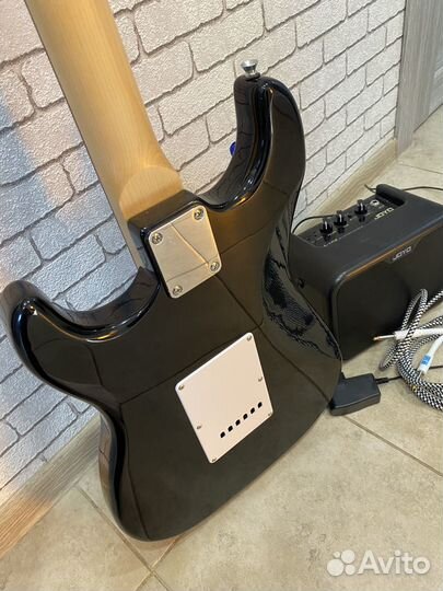 Электро гитара с комбиком