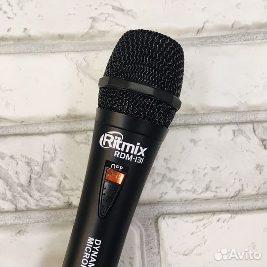 Динамический проводной микрофон Караоке RDM 131