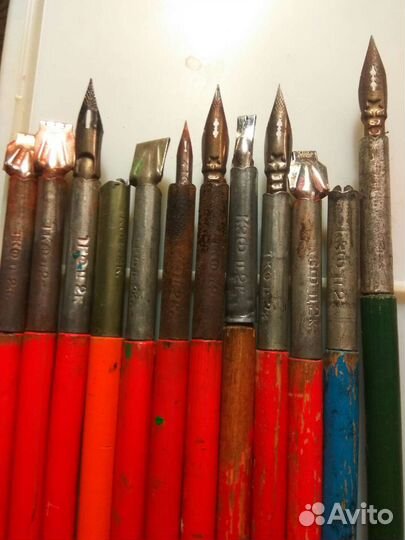 Ручки школьные, перо