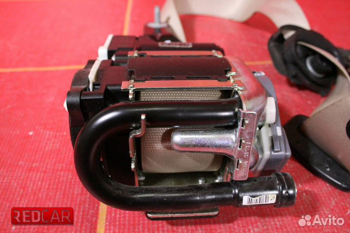 Ремень безопасности перед лев Mercedes W212 E (09