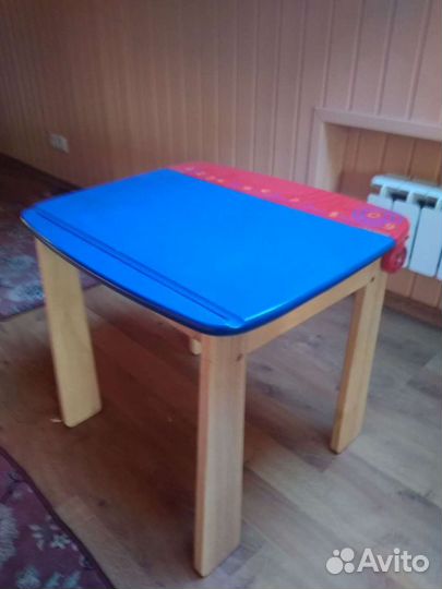 Стол детский