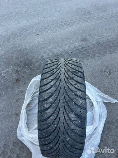 Goodyear UltraGrip Extreme 245/45 R18 96T