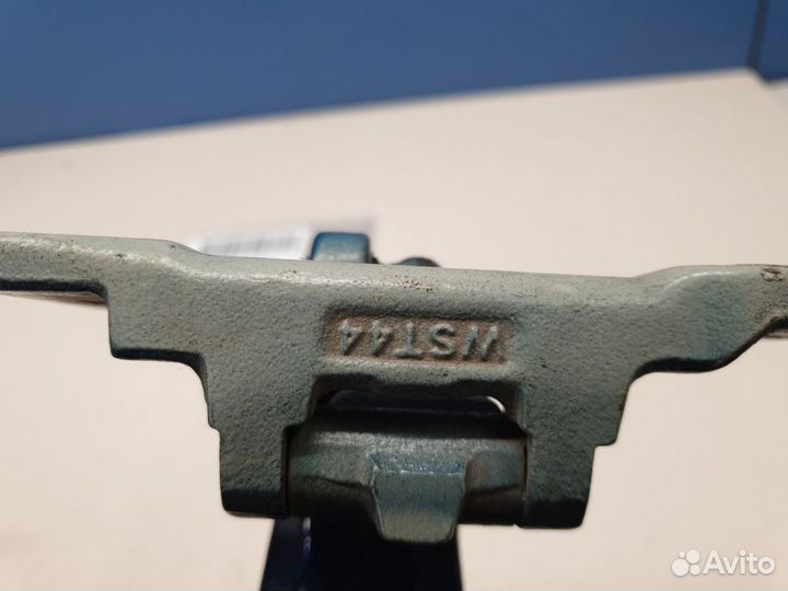 Петля двери багажника левая Mercedes GLC-klasse X253 2015