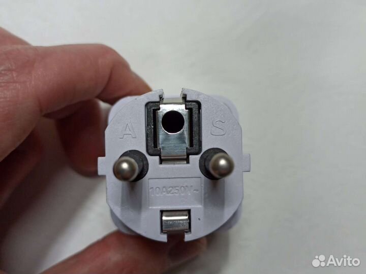 Переходник вилка 220v / розетка