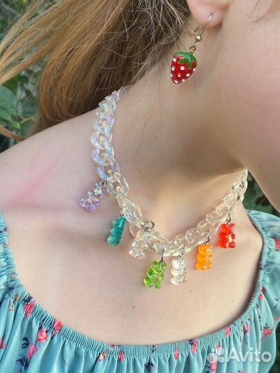 Колье ожерелье