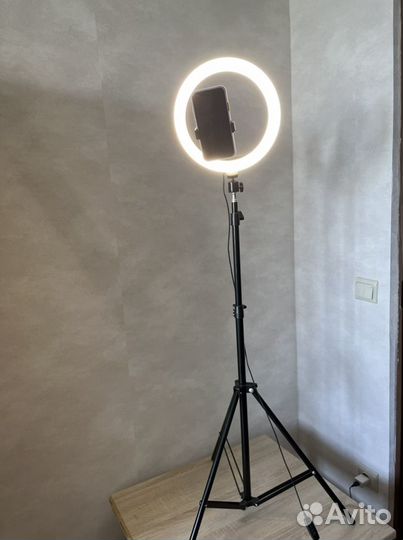 Кольцевая светодиодная лампа 26см со штативом 2 м