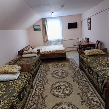 Комната 18 м² в 3-к., 2/2 эт.