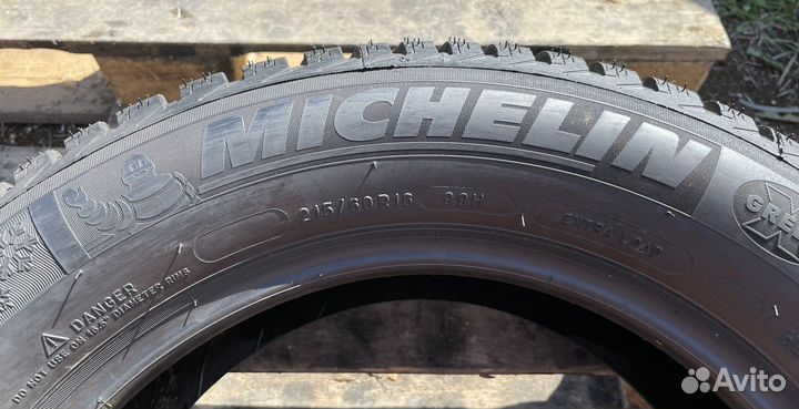 Michelin Alpin A4 215/60 R16