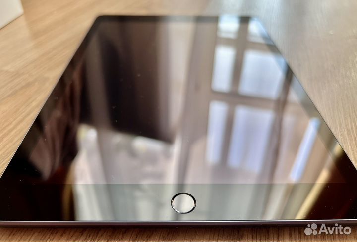 Планшет Apple iPad 8 32gb с apple pencil
