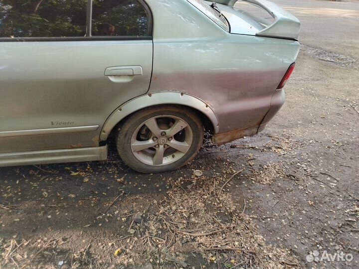 Mitsubishi Galant 2.4 AT, 1999, 350 000 км