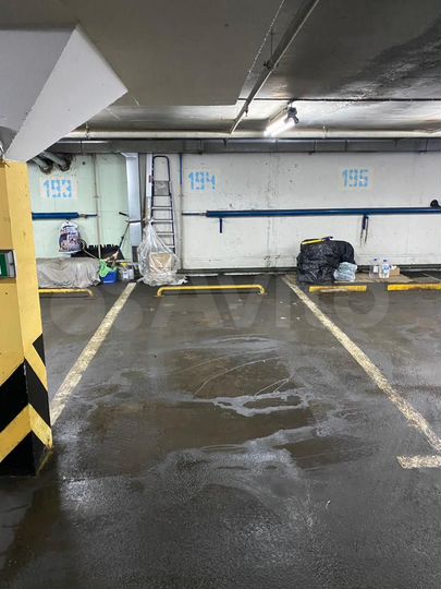 Машиноместо, 16 м²