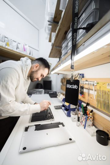 Ремонт техники Apple iPhone MacBook iPad iMac