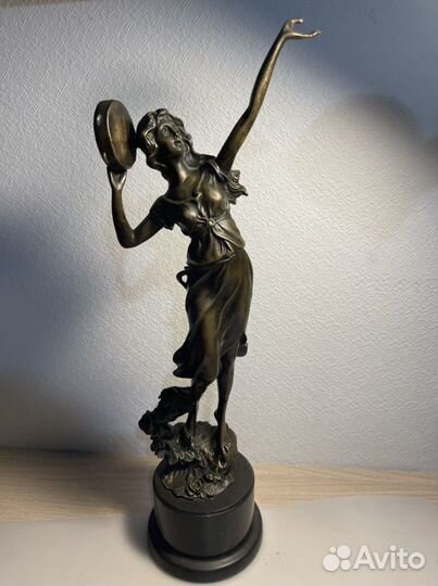 Бронзовая статуэтка «Танцовщица с Бубном»
