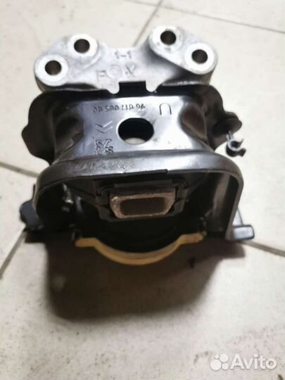 Подушка двигателя правая Citroen/Peugeot