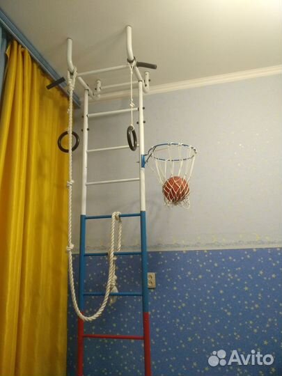 Детская шведская стенка с турником