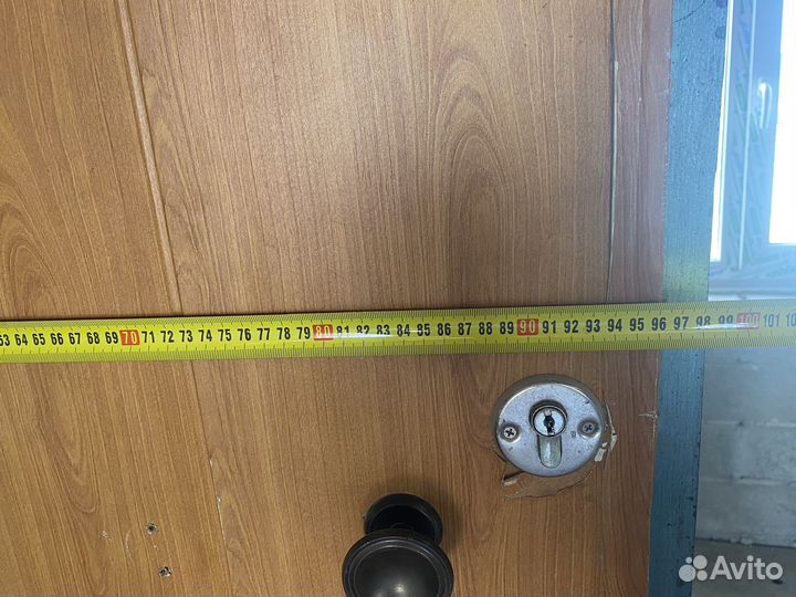 Дверь входная металлическая