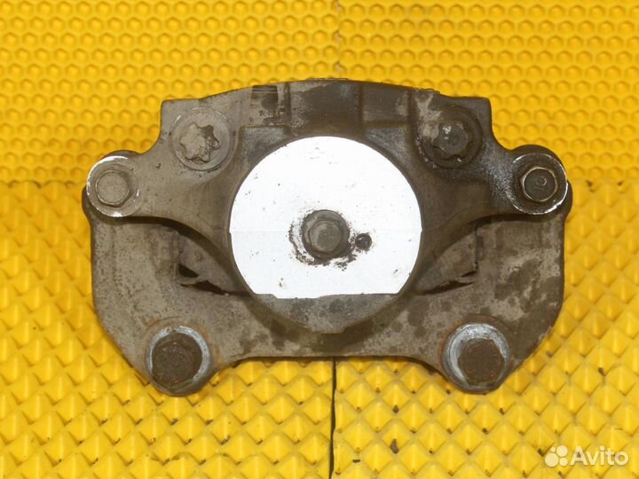 Суппорт передний левый Kia Optima 4