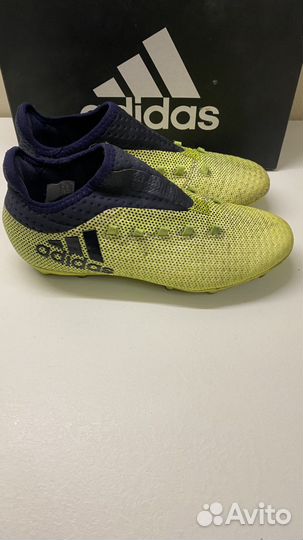 Футбольные бутсы adidas