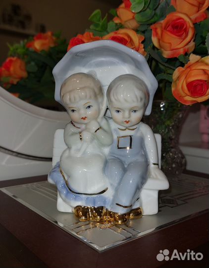 Статуэтка фарфор 