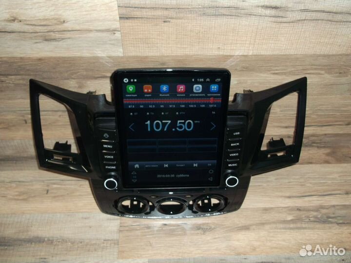 Магнитола Toyota Fortuner Android Tesla