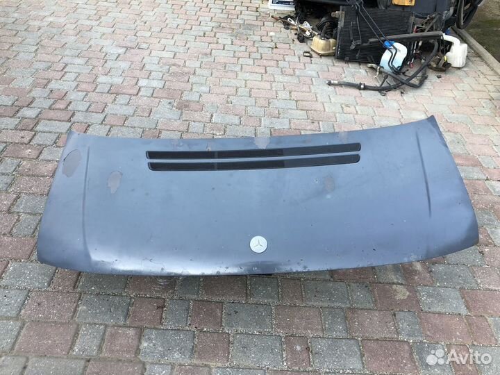 Капот на Mercedes Vito 638