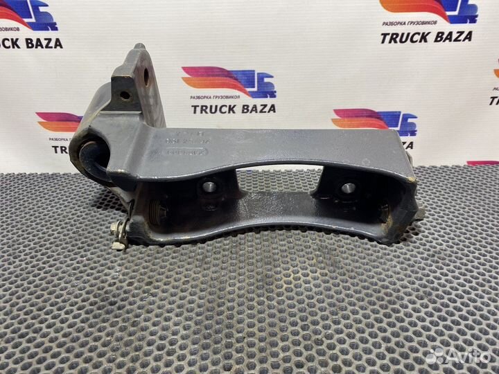 Кронштейн передней рессоры правый Scania 6-series