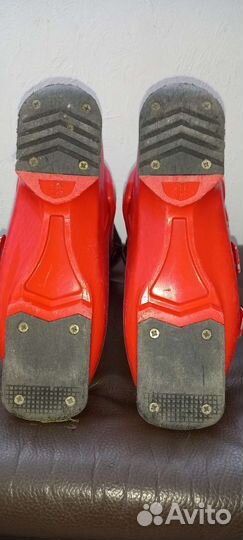 Горнолыжные ботинки atomic