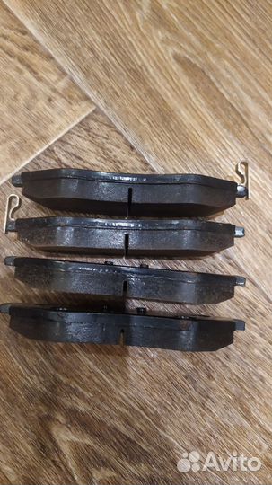 Тормозные колодки передние Шевроле Лачетти