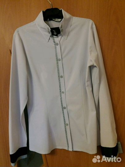 Блузка белая