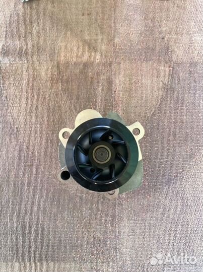 Водяная помпа audi Q5